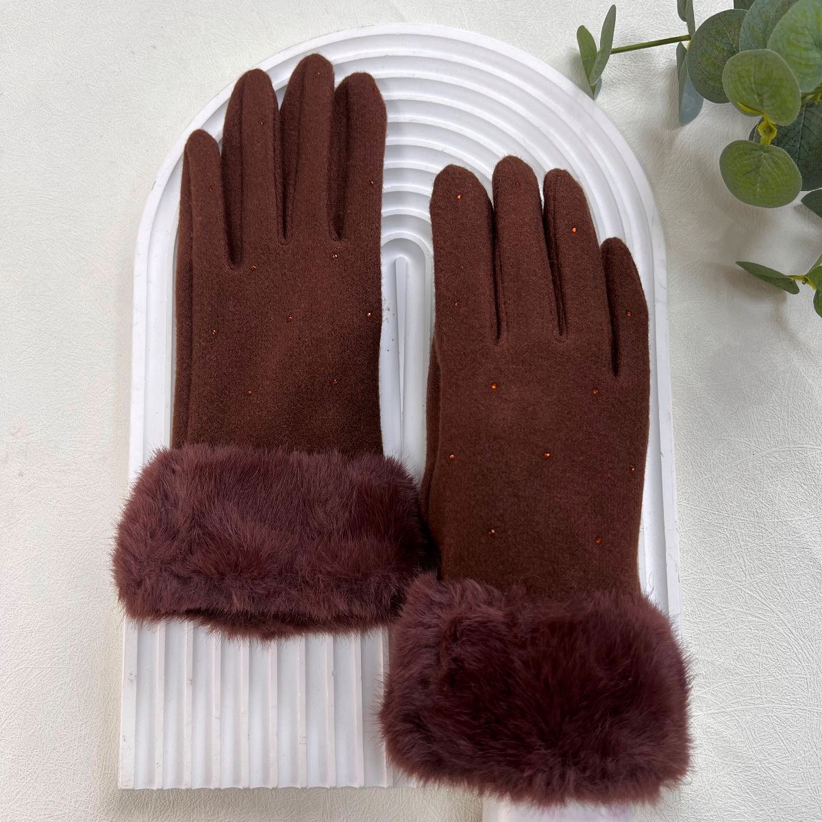 Brown Glove with Fur Wrist