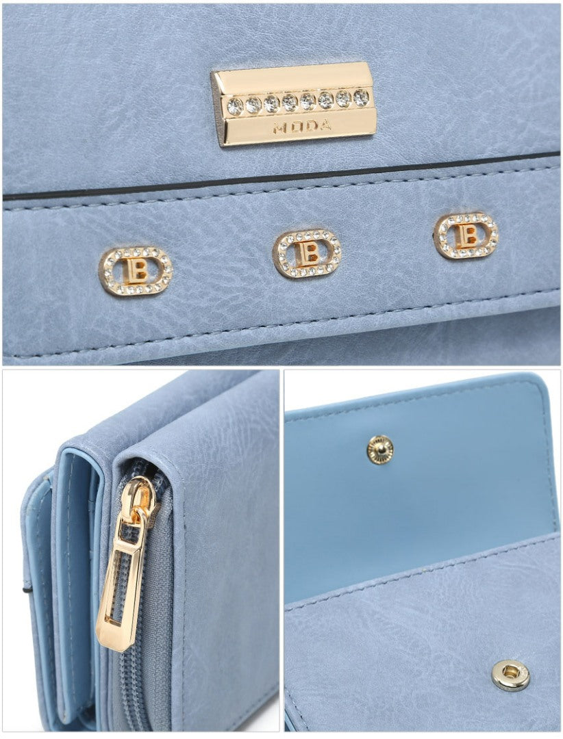 Small Ladies Purse with Gold Detailing (095-557)