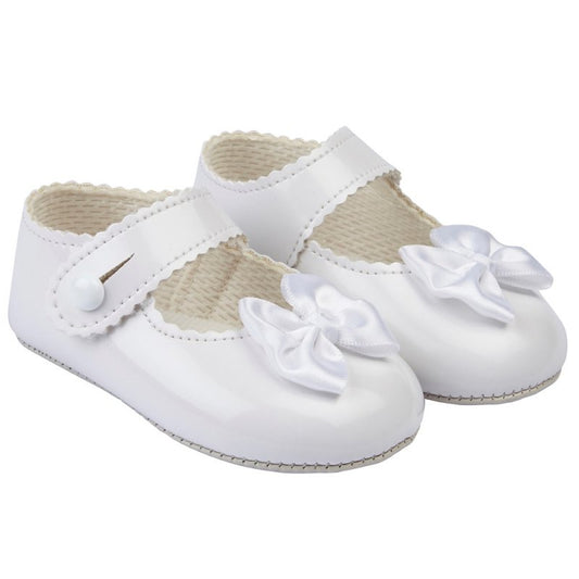 Baby girls white christening soft sole shoe with bow detail