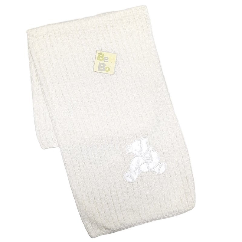 Luxury Cable Knit Shawl With Bear Embroidery Blanket