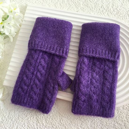 Fingerless Knitted Gloves g3024
