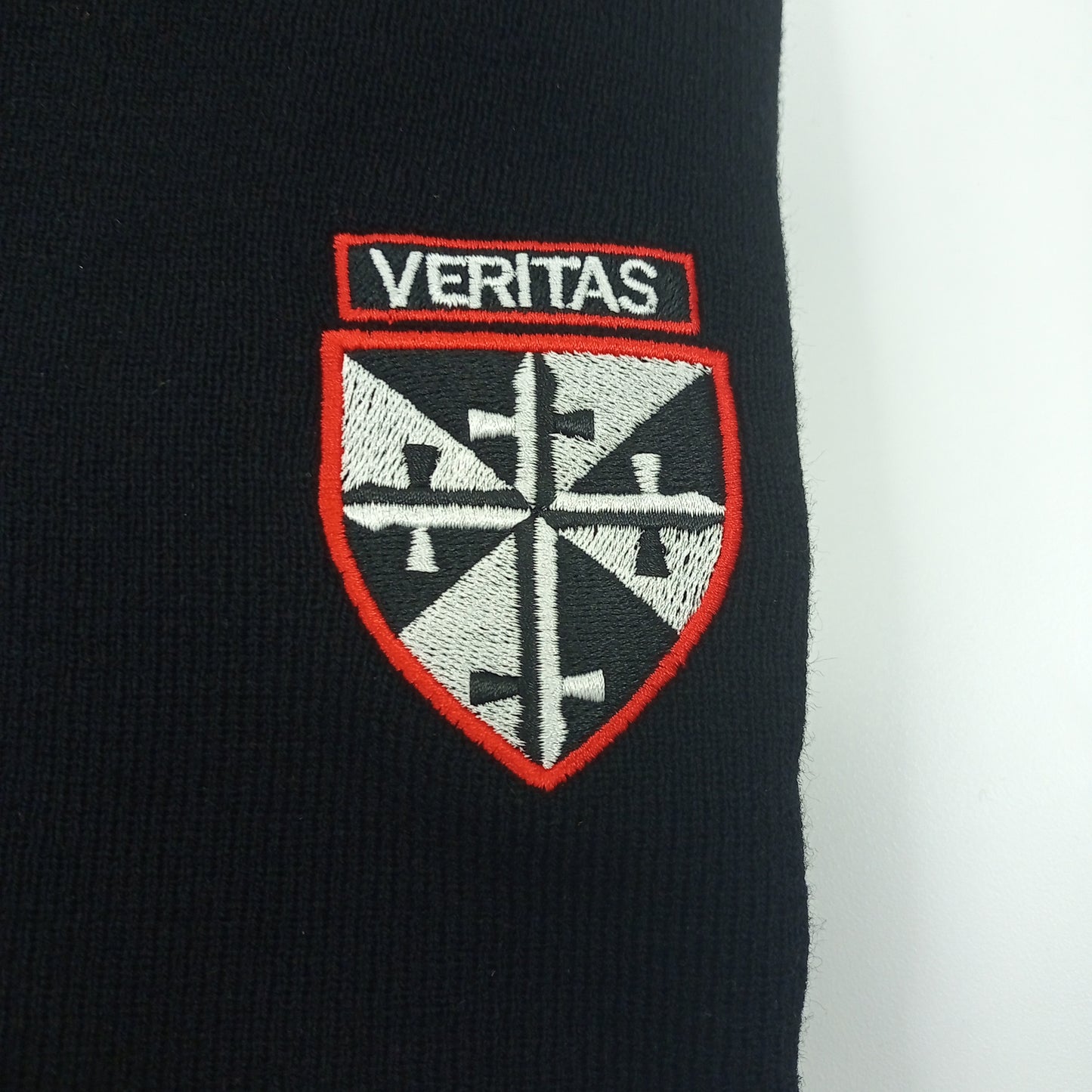 Fortwilliam SENIOR v-neck jumper