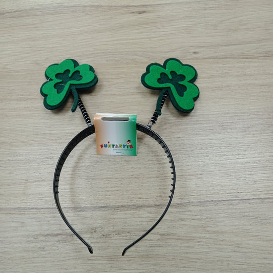 Shamrock head bopper