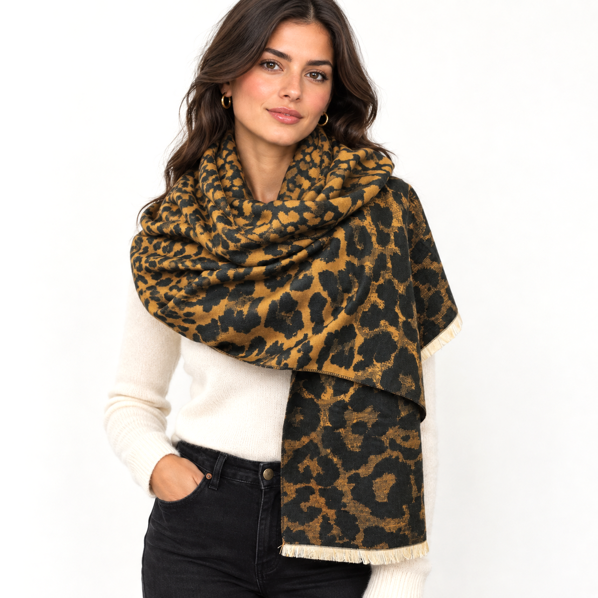 Soft Reversable Leopard Patterned Dark-Taupe Scarf
Shawl Wrap