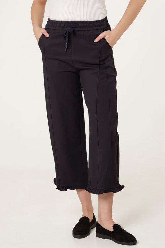 Black Ruffled Hem Seam Trousers