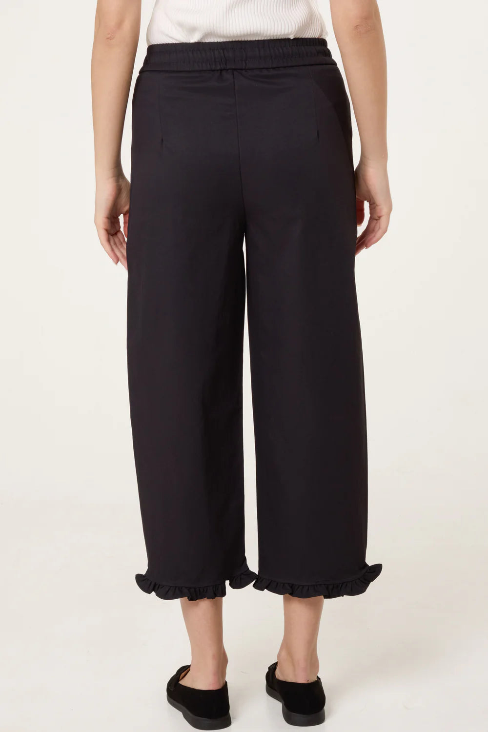 Black Ruffled Hem Seam Trousers