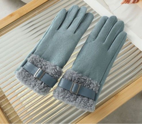 Fur Trim Gloves With Buckle in Blue