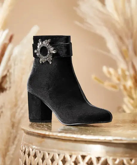 Black Velvet Boot ka355