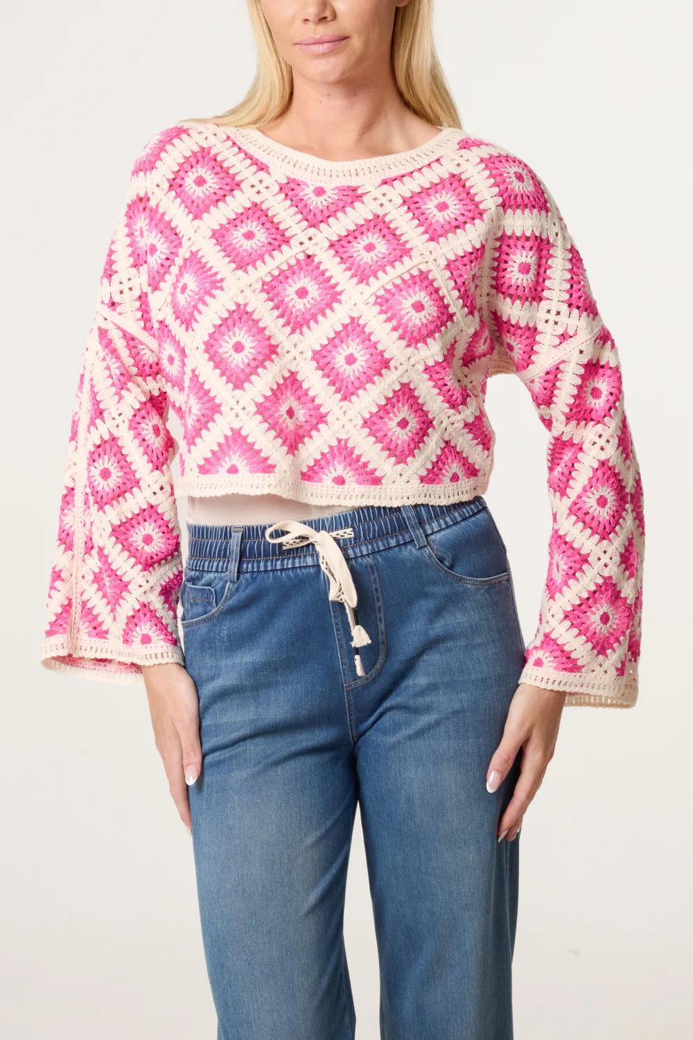 Floral Pattern Crochet Cropped Top in Pink