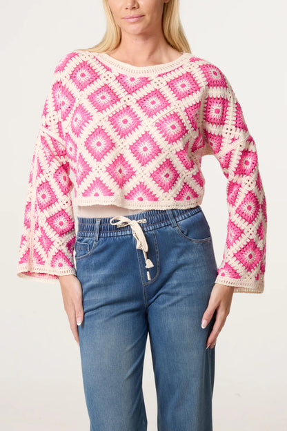 Floral Pattern Crochet Cropped Top in Pink
