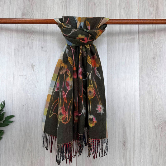 Green Fine Winter Scarf With Floral Design and Fringe