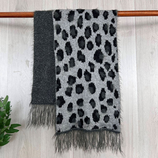 Grey Chunky Winter Scarf With Fluffy Design and Large Fringe