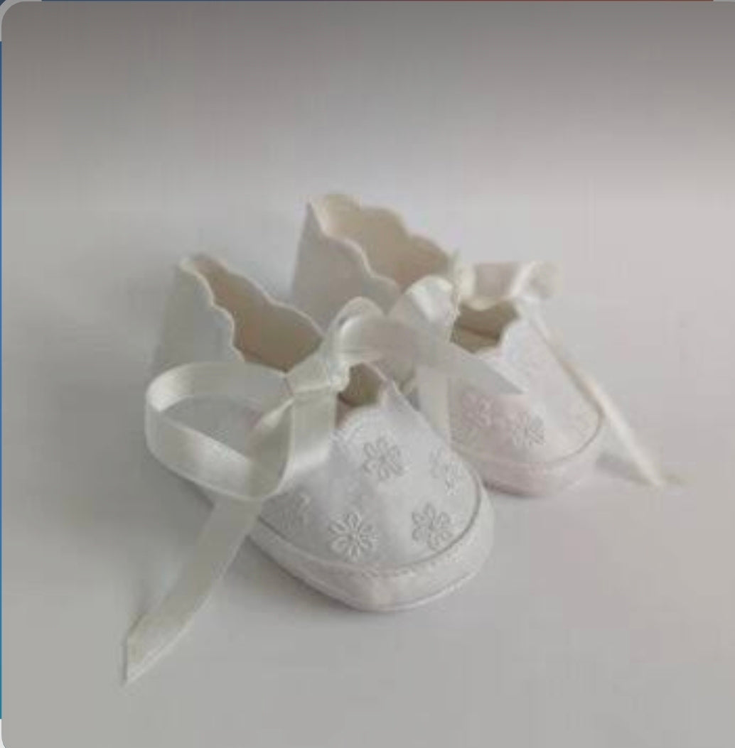 White Floral Girls Christening Soft-Sole Baby Shoes with Satin Ribbon Laces.
