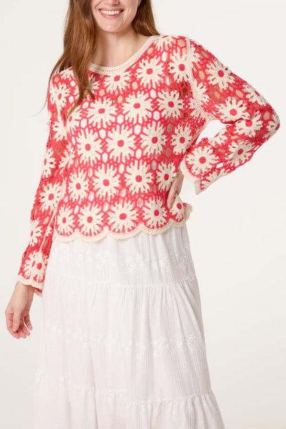 Bold Daisy Floral Top in Coral