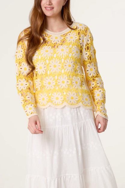 Bold Daisy Floral Top in Yellow