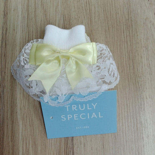 Sara Jayne White Lace Sock with Yellow Bow